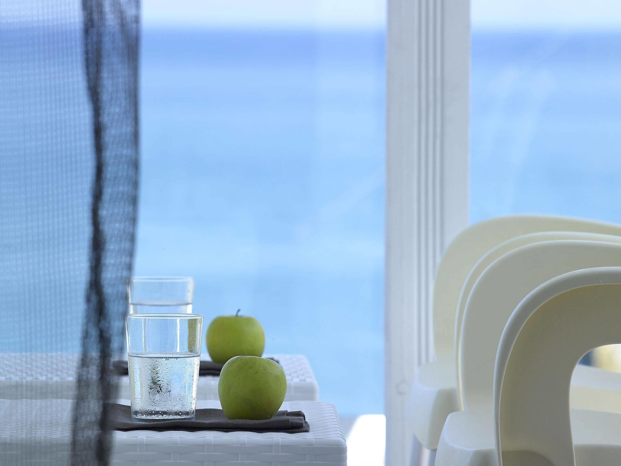 Coral Hotel Ierápetra Eksteriør billede