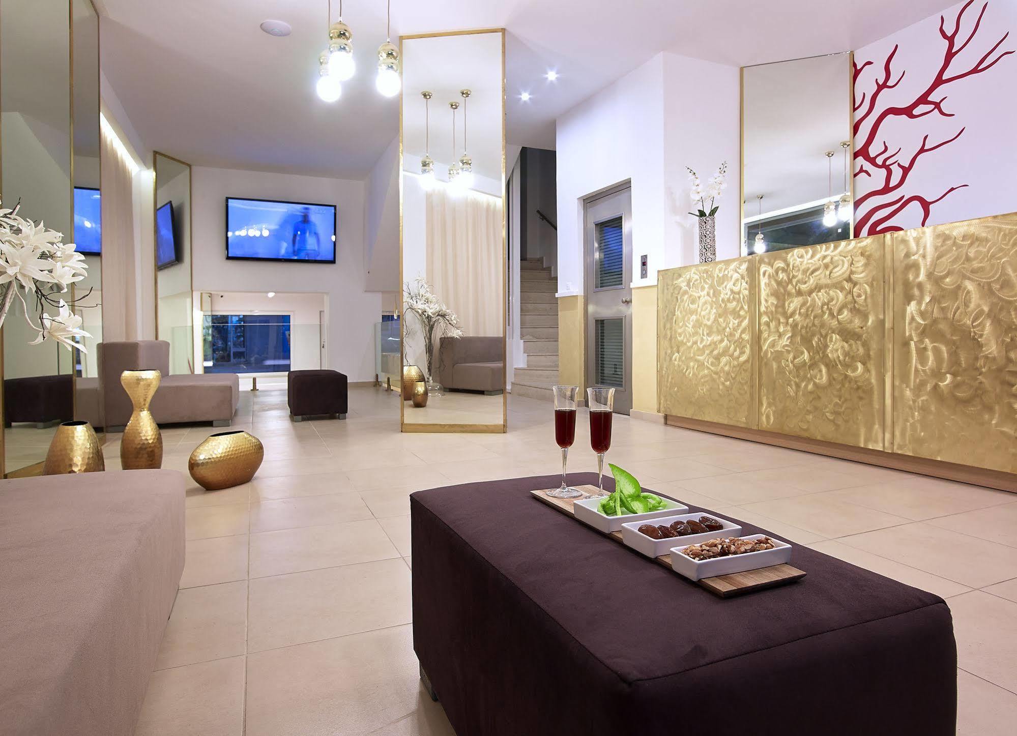 Coral Hotel Ierápetra Eksteriør billede